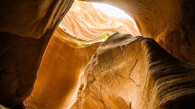 100-Million-Year-Old_Ganquan_Grand_Canyon_Unveils_Natures_Hidden_Beauty_in_Shaanxi - Khabar Asia 100-Million-Year-Old Ganquan Grand Canyon Unveils Nature's Hidden Beauty in Shaanxi
