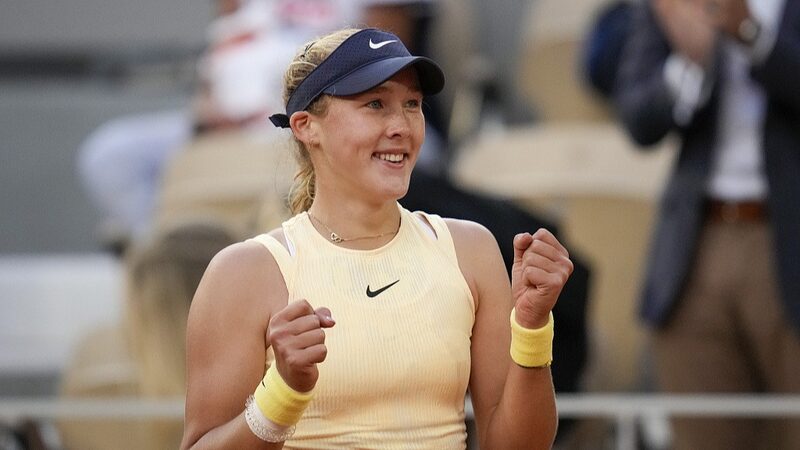 17-Year-Old_Mirra_Andreeva_Makes_Historic_Run_to_French_Open_Semifinals - Khabar Asia 17-Year-Old Mirra Andreeva Makes Historic Run to French Open Semifinals