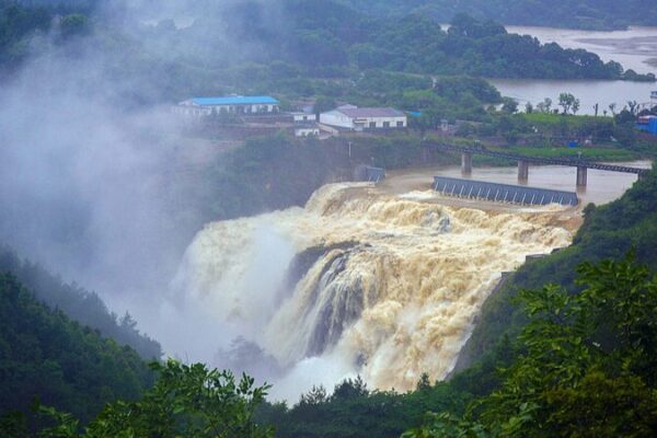 195,000 Evacuated as Torrential Rains Batter East China’s Anhui Province 195,000 Evacuated as Torrential Rains Batter East China's Anhui Province