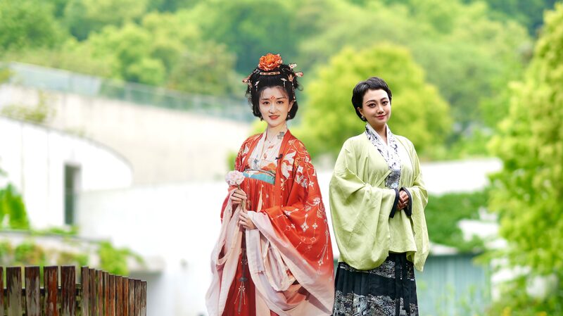 2024_China_Costume_Festival_Celebrates_Traditional_Hanfu_in_Hangzhou - Khabar Asia 2024 China Costume Festival Celebrates Traditional Hanfu in Hangzhou