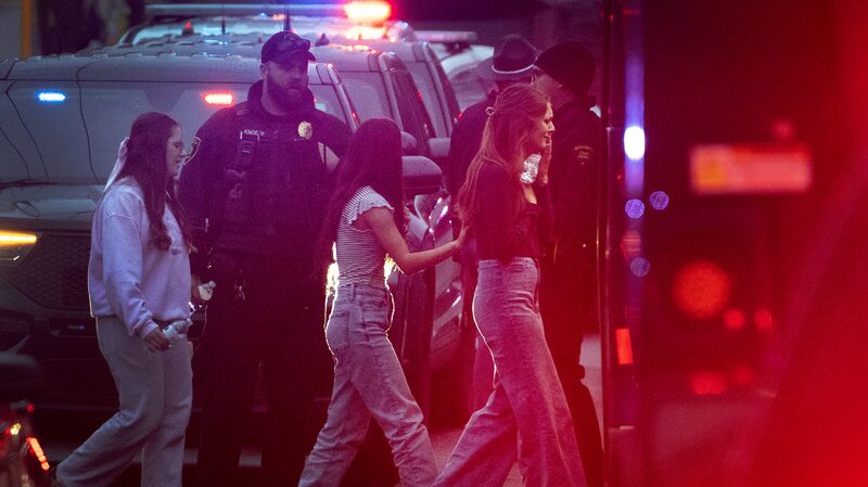 31_000_U_S__Children_Affected_by_School_Shootings_in_2024__Report - Khabar Asia 31_000_U_S__Children_Affected_by_School_Shootings_in_2024__Report
