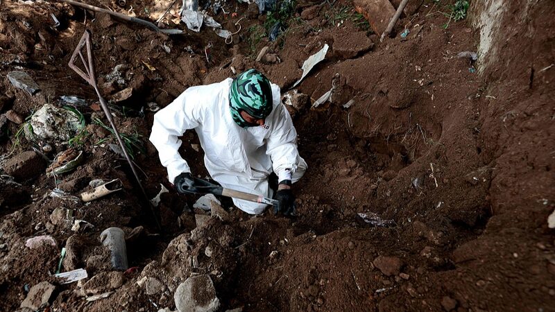 56_Bodies_Unearthed_in_Mass_Graves_Near_U_S__Mexico_Border