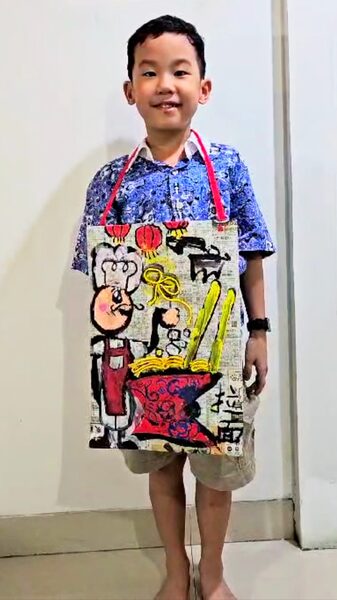 7_Year_Old_Indonesian_Artist_Celebrates_China_with_Vibrant__La_Mian__Artwork_poster - Khabar Asia 7_Year_Old_Indonesian_Artist_Celebrates_China_with_Vibrant__La_Mian__Artwork video poster