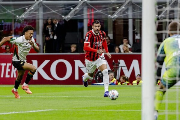 AC Milan’s Fonseca Celebrates First Serie A Win with 4-0 Triumph Over Venezia AC_Milan_s_Fonseca_Celebrates_First_Serie_A_Win_with_4_0_Triumph_Over_Venezia