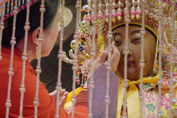 A Photographer’s Quest: Capturing the Spirit of Mazu Across the Taiwan Strait A_Photographer_s_Quest__Capturing_the_Spirit_of_Mazu_Across_the_Taiwan_Strait