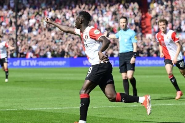 Ajax Suffers Heaviest Defeat in 97 Years with 6-0 Loss to Feyenoord Ajax Suffers Heaviest Defeat in 97 Years with 6-0 Loss to Feyenoord