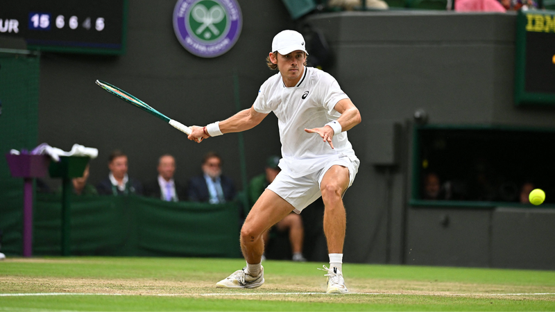 Alex_De_Minaur_Withdraws_from_Wimbledon_Quarterfinal_Against_Novak_Djokovic_Due_to_Hip_Injury - Khabar Asia Alex_De_Minaur_Withdraws_from_Wimbledon_Quarterfinal_Against_Novak_Djokovic_Due_to_Hip_Injury