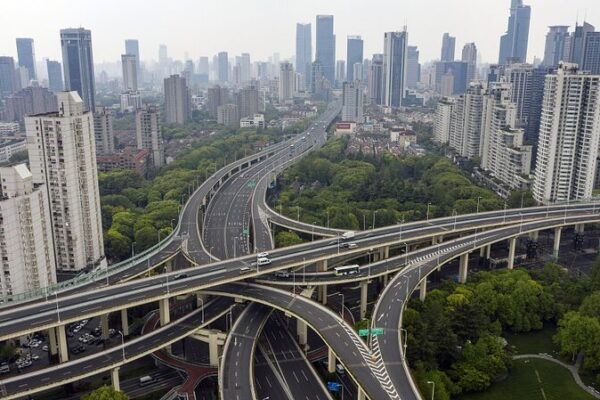 Ambassador Qin Gang Reassures China's Commitment to Opening Up at Economic Summit