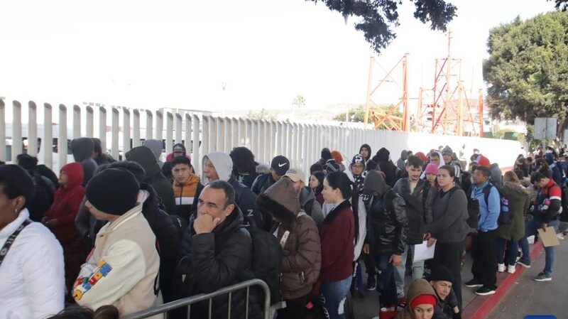 America_s_Waning_Enthusiasm_for_Immigration_Amid_Political_Shift - Khabar Asia America_s_Waning_Enthusiasm_for_Immigration_Amid_Political_Shift
