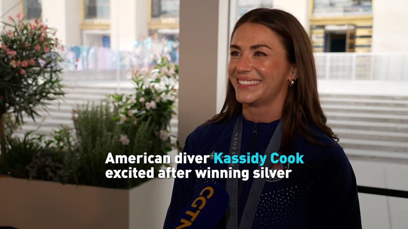 American_Diver_Kassidy_Cook_Celebrates_Silver_at_Paris_Olympics_poster - Khabar Asia American_Diver_Kassidy_Cook_Celebrates_Silver_at_Paris_Olympics video poster