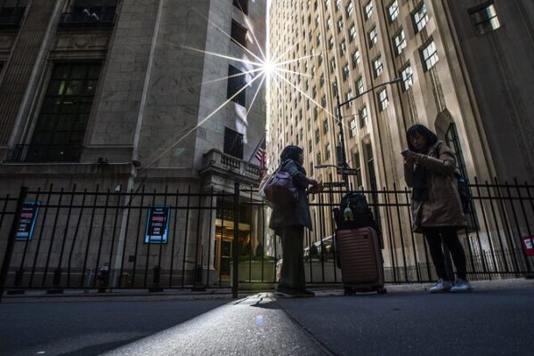 America’s Escalating Debt Raises Global Economic Concerns America's Escalating Debt Raises Global Economic Concerns