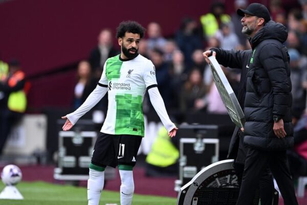 Analyzing the Touchline Tension Between Salah and Klopp Amid Liverpool’s Title Challenges Analyzing the Touchline Tension Between Salah and Klopp Amid Liverpool's Title Challenges