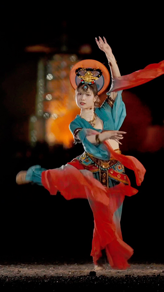 Ancient_Apsara_Dances_as_Chinas_Shenzhou-18_Soars_A_Thousand-Year_Romance_poster - Khabar Asia Ancient Apsara Dances as China's Shenzhou-18 Soars: A Thousand-Year Romance video poster