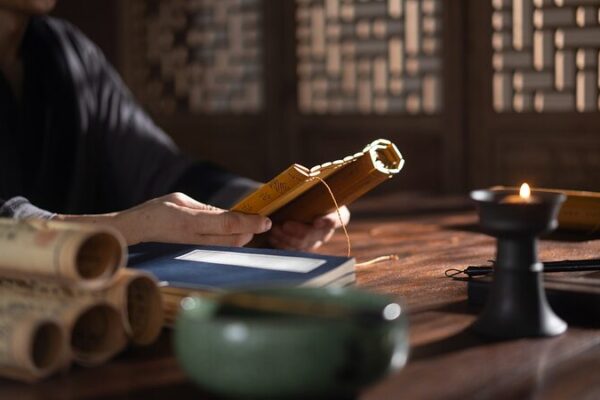 Ancient Chinese Writing Revived in Modern Creative Seminar Ancient_Chinese_Writing_Revived_in_Modern_Creative_Seminar