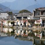 Anhui_s_Ancient_Towns_Illuminate_with_Festive_Spirit_Ahead_of_Spring_Festival