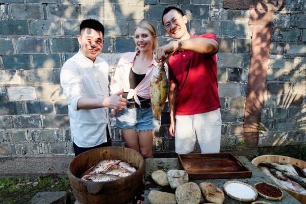 Anhui’s Stinky Mandarin Fish: A Culinary Legend from the Qing Dynasty Anhui's Stinky Mandarin Fish: A Culinary Legend from the Qing Dynasty