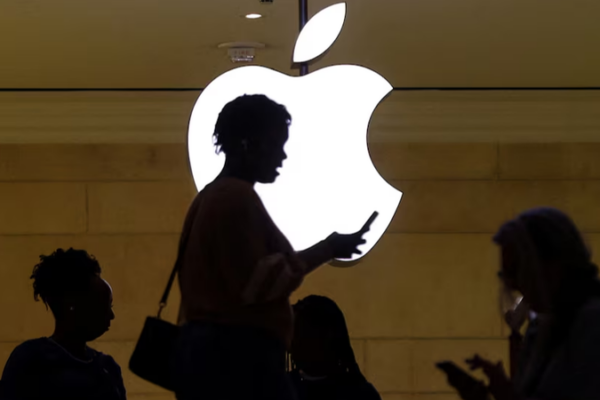 Apple and Meta in Advanced Talks to Integrate AI Technology into iPhones