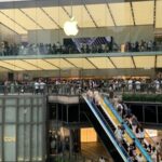Apple_s_New_iPhone_Sales_in_China_Surge_20__in_First_Three_Weeks