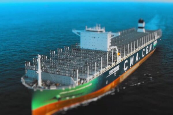 Asia’s Gigantic New Engine: A Steel Heart for the Future of Shipping Asia's Gigantic New Engine: A Steel Heart for the Future of Shipping video poster