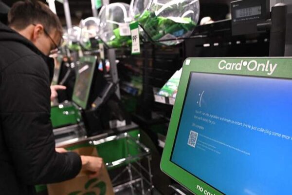 Australian_Minister_Warns_Tech_Outage_Effects_May_Last_Weeks