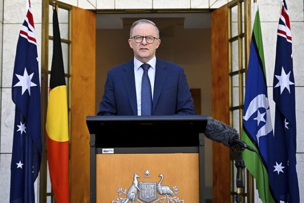 Australia’s Deepening Defense Ties with U.S. Raise Sovereignty Concerns Australia's Deepening Defense Ties with U.S. Raise Sovereignty Concerns