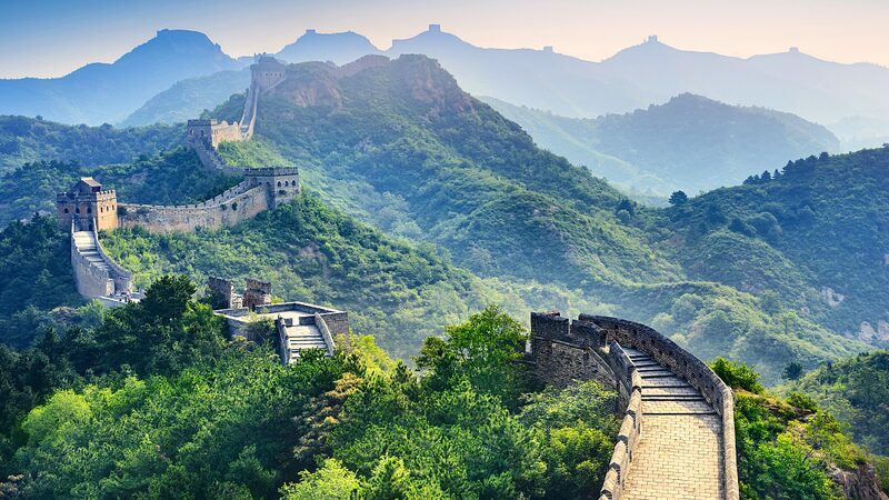 Autumn_Splendor_Exploring_the_Jinshanling_Great_Walls_Majestic_Beauty_poster - Khabar Asia Autumn Splendor: Exploring the Jinshanling Great Wall's Majestic Beauty video poster