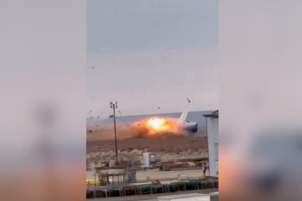 Azerbaijani_Plane_Crashes_Near_Aktau__Kazakhstan__Killing_38 video poster