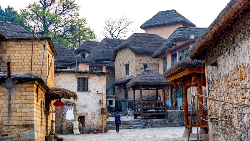 Azheke_Village__Preserving_a_Thousand_Year_Hani_Heritage_in_Yunnan_s_Mountains