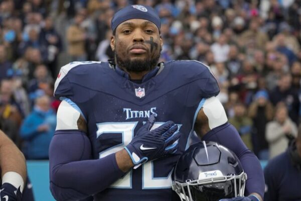 Baltimore Ravens Sign Derrick Henry to Form Dominant Rushing Duo with Lamar Jackson Baltimore Ravens Sign Derrick Henry to Form Dominant Rushing Duo with Lamar Jackson
