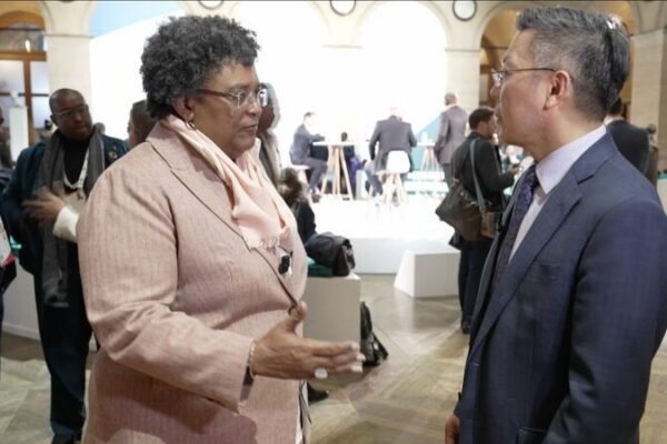 Barbados_PM_Mia_Mottley_Urges_Faster_Global_Action_on_Climate_Change_poster - Khabar Asia Barbados PM Mia Mottley Urges Faster Global Action on Climate Change video poster