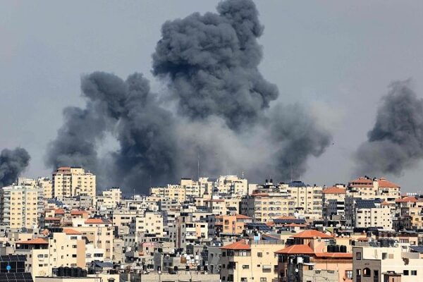 Barrage of Rockets from Gaza Hits Israel; Sirens Sound Across Southern Regions video poster