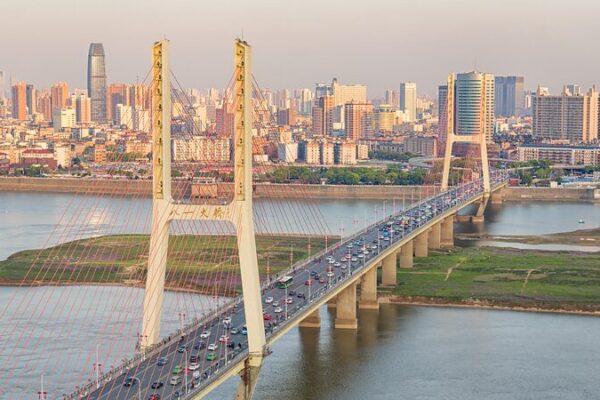 Bayi Bridge: Connecting Nanchang’s Past and Future over the Ganjiang River Bayi Bridge: Connecting Nanchang's Past and Future over the Ganjiang River video poster