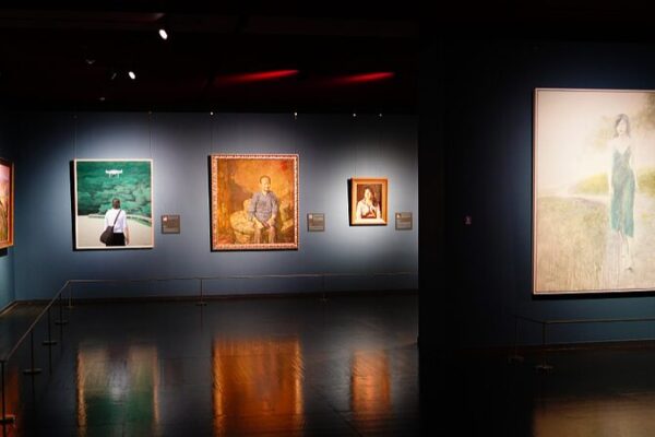 Beijing Exhibition Showcases Contemporary Chinese and Spanish Realist Oil Paintings Beijing Exhibition Showcases Contemporary Chinese and Spanish Realist Oil Paintings