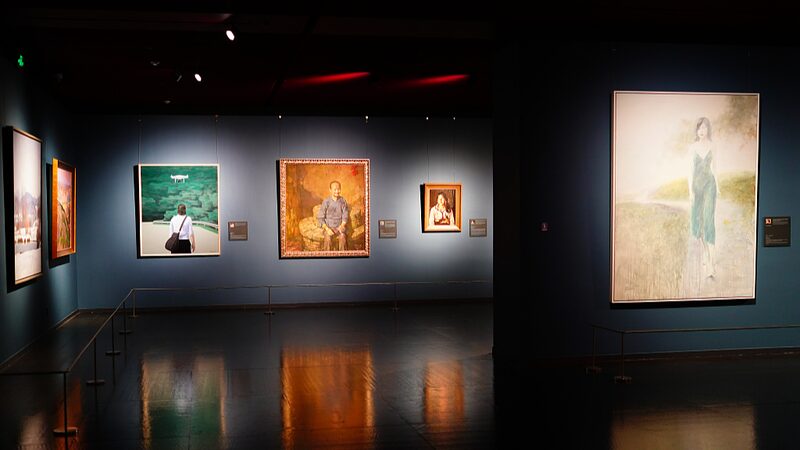 Beijing_Exhibition_Showcases_Contemporary_Chinese_and_Spanish_Realist_Oil_Paintings - Khabar Asia Beijing Exhibition Showcases Contemporary Chinese and Spanish Realist Oil Paintings