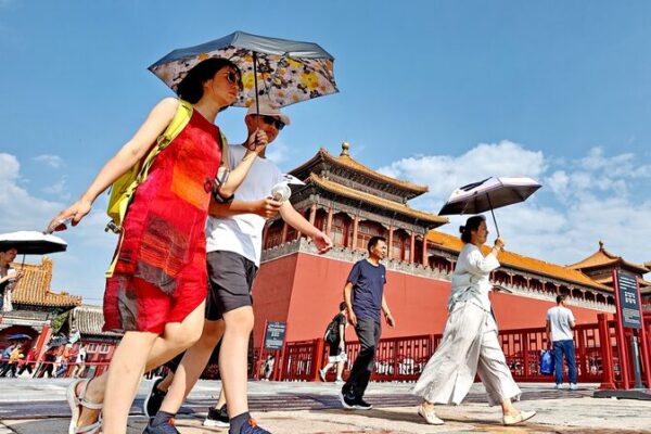 Beijing Prepares for Second Heat Wave This Week as Temperatures Soar