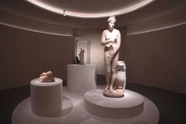 Beijing Showcases Global Art: From Ancient Greek Beauty to Environmental Messages Beijing_Showcases_Global_Art__From_Ancient_Greek_Beauty_to_Environmental_Messages