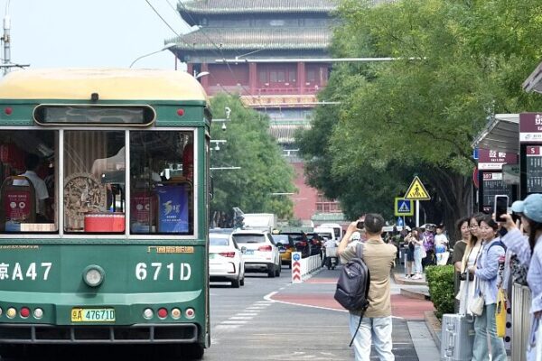 Beijing’s Central Axis Bus Tour: A Unique Journey Through History Beijing_s_Central_Axis_Bus_Tour__A_Unique_Journey_Through_History