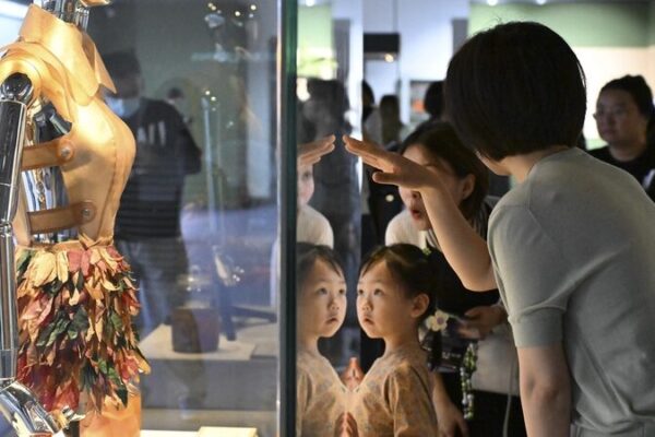 Beijings_Powered_by_Nature_Exhibition_Showcases_Eco-Friendly_Innovation - Khabar Asia Beijing's 'Powered by Nature' Exhibition Showcases Eco-Friendly Innovation