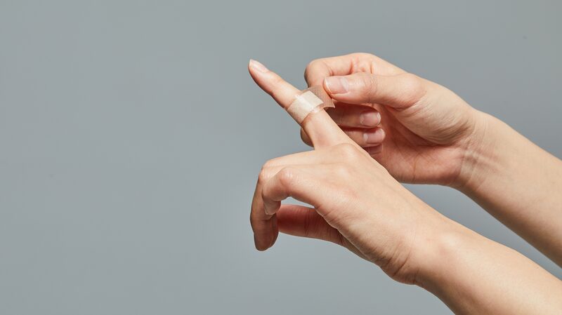 Biodegradable_Band_Aid_Developed_by_Chinese_Researchers_Speeds_Up_Wound_Healing - Khabar Asia Biodegradable_Band_Aid_Developed_by_Chinese_Researchers_Speeds_Up_Wound_Healing