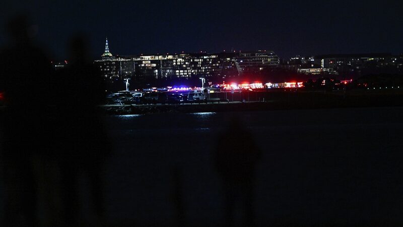 Black_Boxes_Recovered_after_Deadly_Mid_Air_Collision_over_Potomac_River_poster - Khabar Asia Black_Boxes_Recovered_after_Deadly_Mid_Air_Collision_over_Potomac_River video poster