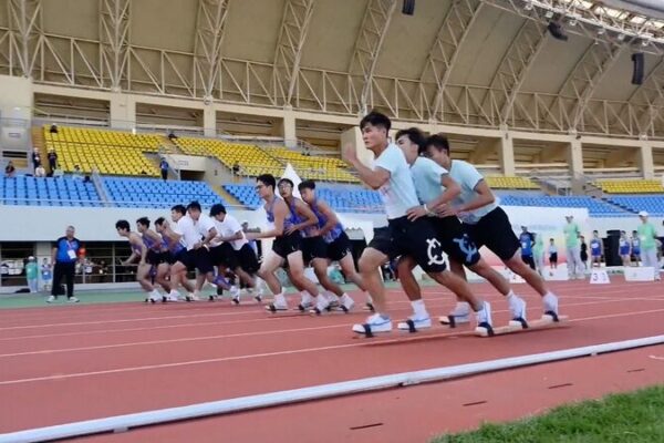 Board-Shoe Racing Highlights Unity at China’s Ethnic Games Board_Shoe_Racing_Highlights_Unity_at_China_s_Ethnic_Games video poster