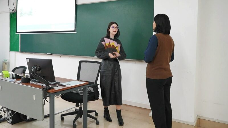 Brazilian_Lecturer_Embraces_Life_and_Teaching_in_Shanghai video poster