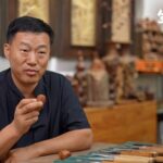 Bridging_Heritage_and_Contemporary_Artistry__The_Jujube_Wood_Carving_of_Master_Craftsman_Yang_Yanfei