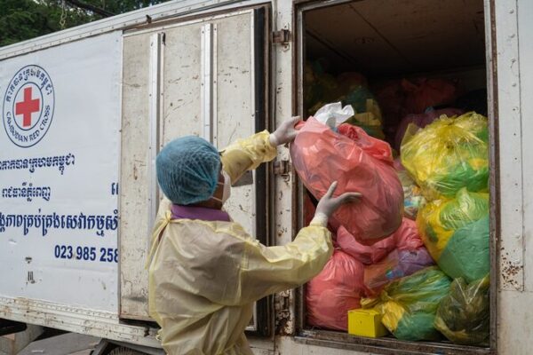 Cambodia and WHO Strengthen Public Health Cooperation