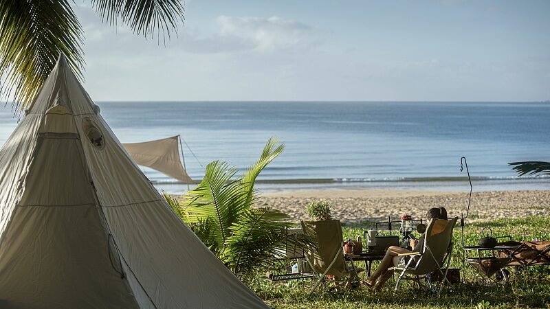 Camping_Craze_Boosts_Coastal_Tourism_in_Sanya_poster - Khabar Asia Camping Craze Boosts Coastal Tourism in Sanya video poster
