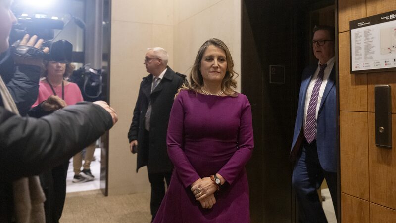 Canadian_Finance_Minister_Chrystia_Freeland_Resigns_After_Clash_with_Trudeau_Over_U_S__Tariffs - Khabar Asia Canadian_Finance_Minister_Chrystia_Freeland_Resigns_After_Clash_with_Trudeau_Over_U_S__Tariffs