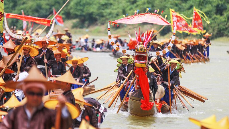 Celebrating_the_Miaos_Unique_Canoe_Dragon_Boat_Festival_in_Guizhou_China - Khabar Asia Celebrating the Miao's Unique Canoe Dragon Boat Festival in Guizhou, China