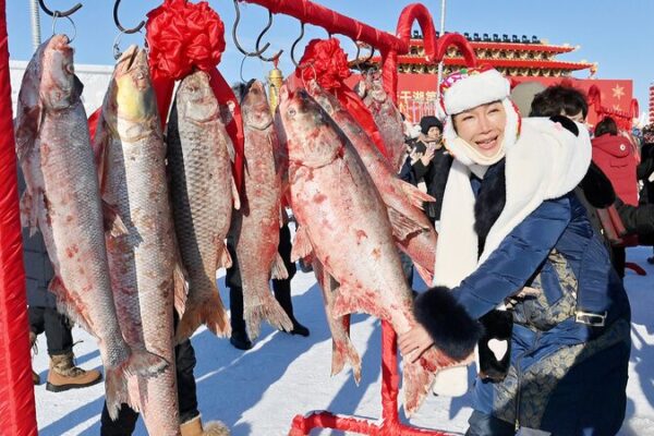 Chagan Lake’s Winter Fishing Festival Launches with Rich Cultural Traditions Chagan_Lake_s_Winter_Fishing_Festival_Launches_with_Rich_Cultural_Traditions