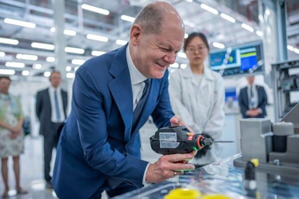 Chancellor Scholz's China Visit Strengthens Sino-German Industrial Ties