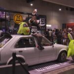 Characters_from_Different_Worlds_Convene_at_Comic_Con video poster